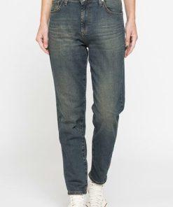 Isaacstewart.shop052b211f00 5