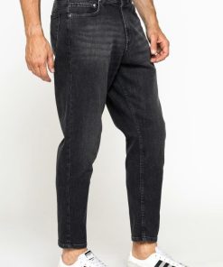 Isaacstewart.shop21d36bdabe 2