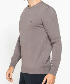 Isaacstewart.shop533ba552ab 2