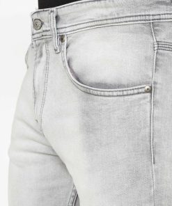 Isaacstewart.shop555021841a 4