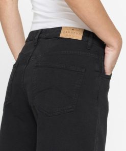 Isaacstewart.shop5834cd9806 4