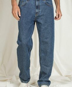 Isaacstewart.shop634b8ff132 1