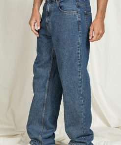 Isaacstewart.shop634b8ff132 2