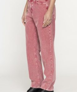 Isaacstewart.shop6458e65956 2