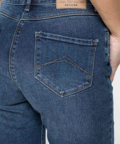 Isaacstewart.shop6c98f49284 4