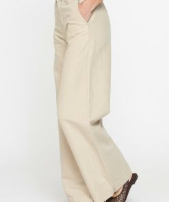 Isaacstewart.shop8abd94940f 2