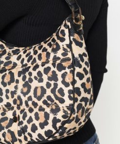 Isaacstewart.shop8fdcfd3963 4