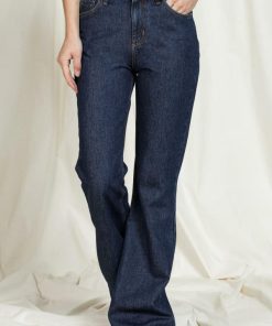 Isaacstewart.shopb70f2c5e61 1