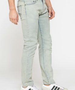 Isaacstewart.shopd07a85417d 2